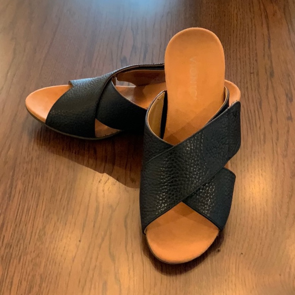 Vionic Leticia Black Wedge Sandals - 8
